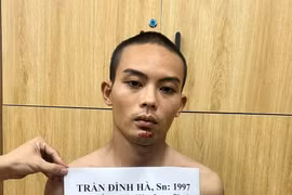 Đồng Nai: Nhóm đối tượng "đột nhập từ nóc nhà dân" sa lưới