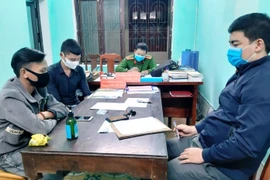 Quảng Bình: Bắt quả tang 2 thanh niên trốn cách ly ra ngoài chơi ma túy