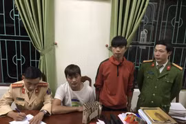 Đốt pháo đêm giao thừa, hàng chục người bị bắt