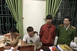 Đốt pháo đêm giao thừa, hàng chục người bị bắt