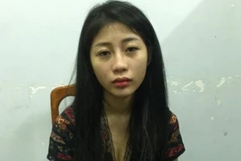 Hai kiều nữ xinh đẹp làm chuyện 'động trời' lúc nửa đêm