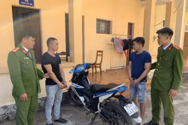 Hẹn nhân tình của vợ ra chỗ vắng cướp thẻ ATM đi rút tiền