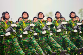 Hôm nay, lực lượng diễu binh lên tàu vào TP.HCM, sẵn sàng hợp luyện