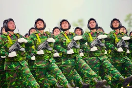 Hôm nay, lực lượng diễu binh lên tàu vào TP.HCM, sẵn sàng hợp luyện