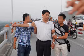 Không tìm thấy xác vì chị Huyền bị rạch bụng sau khi chết?