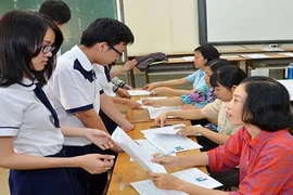 Làm gì khi thất lạc, sai sót giấy báo thi THPT quốc gia?