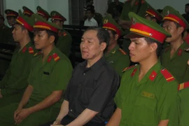 Xem Dương Chí Dũng bình thản tại tòa tuyên thuộc cấp 30 năm tù