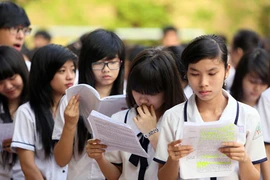 Đề thi tốt nghiệp THPT môn Tiếng Anh năm 2014