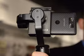 Kumabacam: không sợ rung khi chụp hình bằng điện thoại