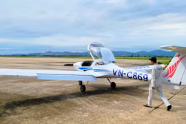 Máy bay huấn luyện tại Chu Lai gặp tai nạn