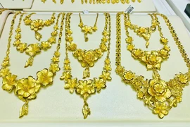 Giá vàng hôm nay 28/1: USD tăng dữ dội, vàng lao dốc