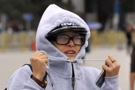 Dân Trung Quốc đón cái lạnh đầu mùa