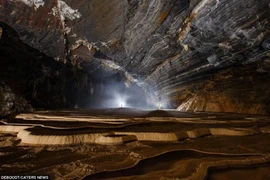 Hang Tiên mới phát hiện ở Việt Nam ''ầm ĩ'' báo Anh