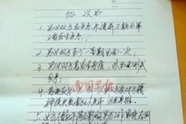 Quan TQ mất chức vì ký hợp đồng chung thủy với bồ