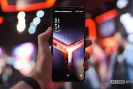 "Quái vật" ROG Phone 2 lộ diện, giới game thủ phát cuồng 