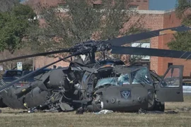 Biểu tượng trực thăng vận của Lục quân Mỹ gặp nạn, rơi nát vụn
