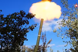 Xem cối tự hành 2S4 Tyulpan vừa nâng cấp xé nát mục tiêu