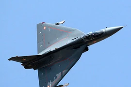 Ấn Độ sắp biên chế tiêm kích nội địa LCA