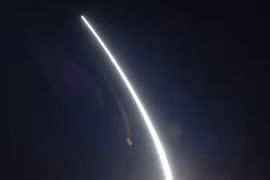 Ảnh đẹp tên lửa đạn đạo Mỹ rời bệ phóng