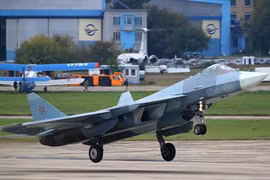 Tiêm kích Su T-50 có tên lửa chính xác cao “khủng”