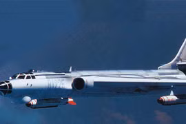 Oanh tạc cơ H-6G Trung Quốc tập trận ở Thái Bình Dương