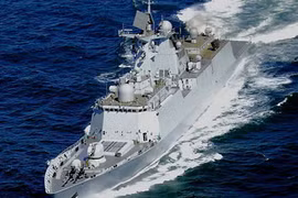 Ba ngày, Trung Quốc hạ thủy 2 chiến hạm Type 054A