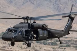 Trực thăng Black Hawk dùng nhiên liệu làm từ giấy, cỏ