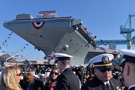 Xem Mỹ hạ thủy tàu sân bay hạt nhân lớn nhất