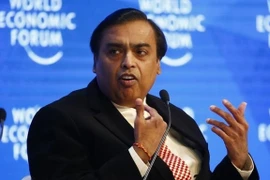 Hai tỷ phú Ấn Độ thay nhau giữ vị trí người giàu nhất châu Á