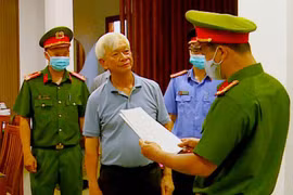 2 cựu chủ tịch Khánh Hòa liên quan như thế nào đến vụ núi Chín Khúc?