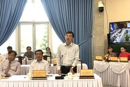 Khuyến khích cán bộ bị kỷ luật xin từ chức