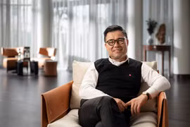 Đại gia Việt quyết thắng ông lớn ngoại trong 'cuộc chiến' 10 năm 