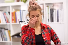  11 triệu chứng mất cân bằng nội tiết tố mọi phụ nữ nên biết