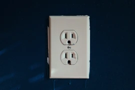 Lạ kỳ thanh niên lẻn vào nhà hàng xóm để tắm và kết đắng