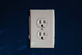 Lạ kỳ thanh niên lẻn vào nhà hàng xóm để tắm và kết đắng