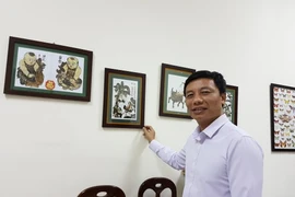 Nhà côn trùng học say mê vẽ tranh từ... bướm