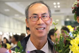 Soi bài giải toán kinh điển của “cậu bé vàng” tại Olympic toán quốc tế