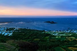 Bí ẩn hòn đảo nổi lên một lần rồi biến mất ở Việt Nam