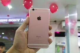 Cận cảnh bom tấn iPhone 6S/6S Plus đầu tiên đổ bộ Việt Nam