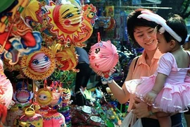 Những ưu thế giúp đèn lồng Việt “soán ngôi” đèn Trung Quốc