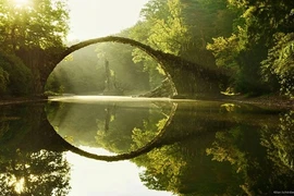 Những cây cầu đẹp huyền ảo như ở xứ thần tiên