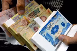 Soi phí chát chúa của dịch vụ đổi tiền lẻ Tết 