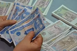 Những khoản thưởng Tết bèo bọt nhất năm 2016