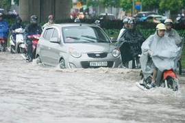 Những nghề “hốt bạc” khi vào mùa ngập lụt