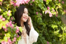 Nữ MC xinh đẹp từng bị gạ “tình một đêm”