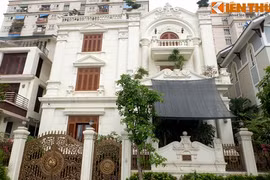 Ngắm biệt thự cổ điển hoành tráng của đại gia Hà Nội 