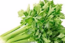 Phụ nữ ăn nhiều cần tây, cà rốt giúp trẻ hóa da