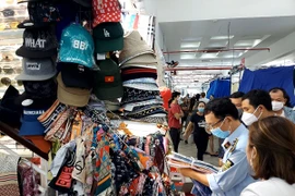 “Nóng” hàng giả, hàng nhái