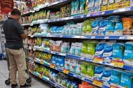 Bộ Công thương: Không nên tích trữ nhu yếu phẩm quá mức cần thiết