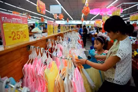 Dè sẻn chi tiêu Tết Nguyên đán 2024